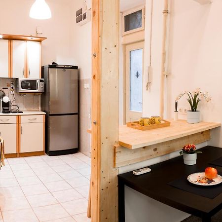 Minion & Snoopy Apartman Budapest Exteriör bild