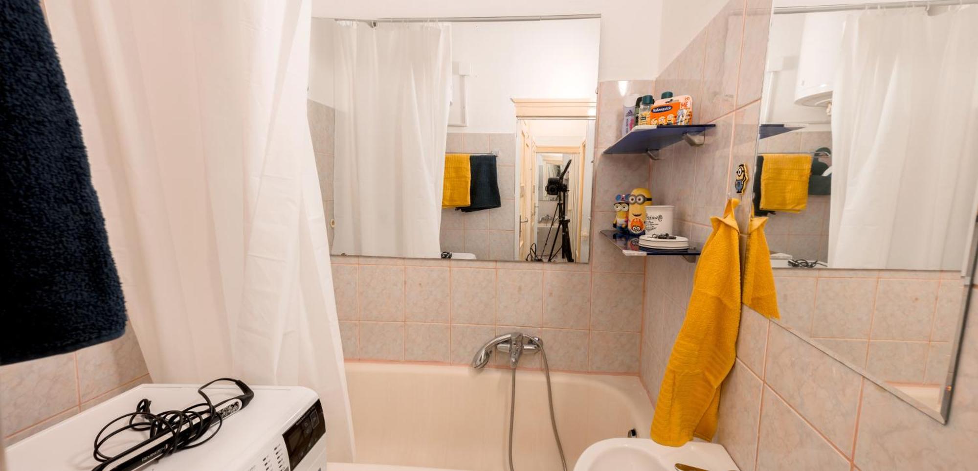 Minion & Snoopy Apartman Budapest Exteriör bild