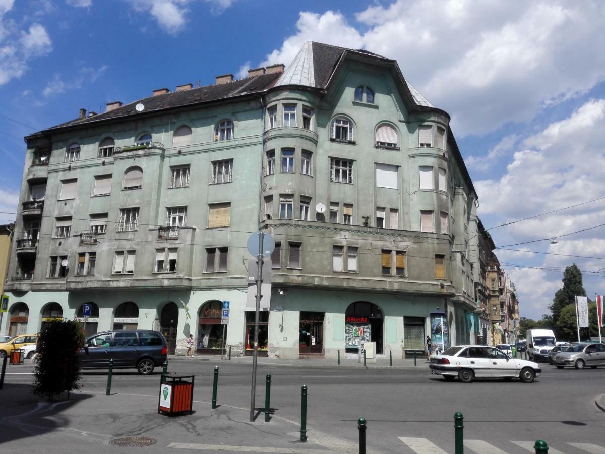 Minion & Snoopy Apartman Budapest Exteriör bild