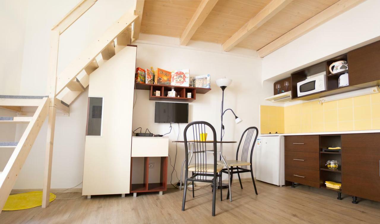 Minion & Snoopy Apartman Budapest Exteriör bild