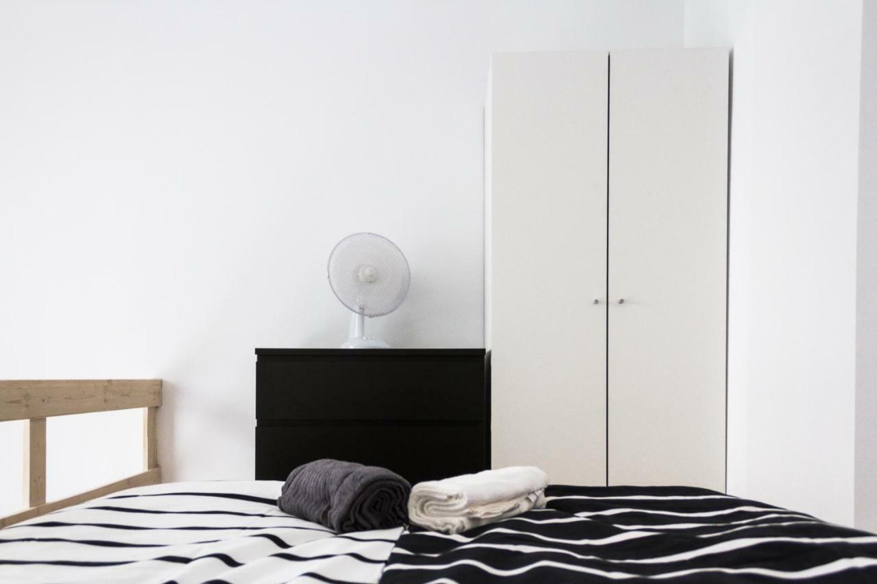 Minion & Snoopy Apartman Budapest Exteriör bild